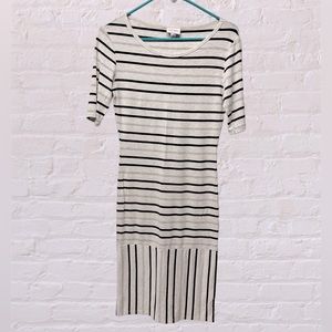 Lularoe Julia X-Small striped dress white black like new business casual